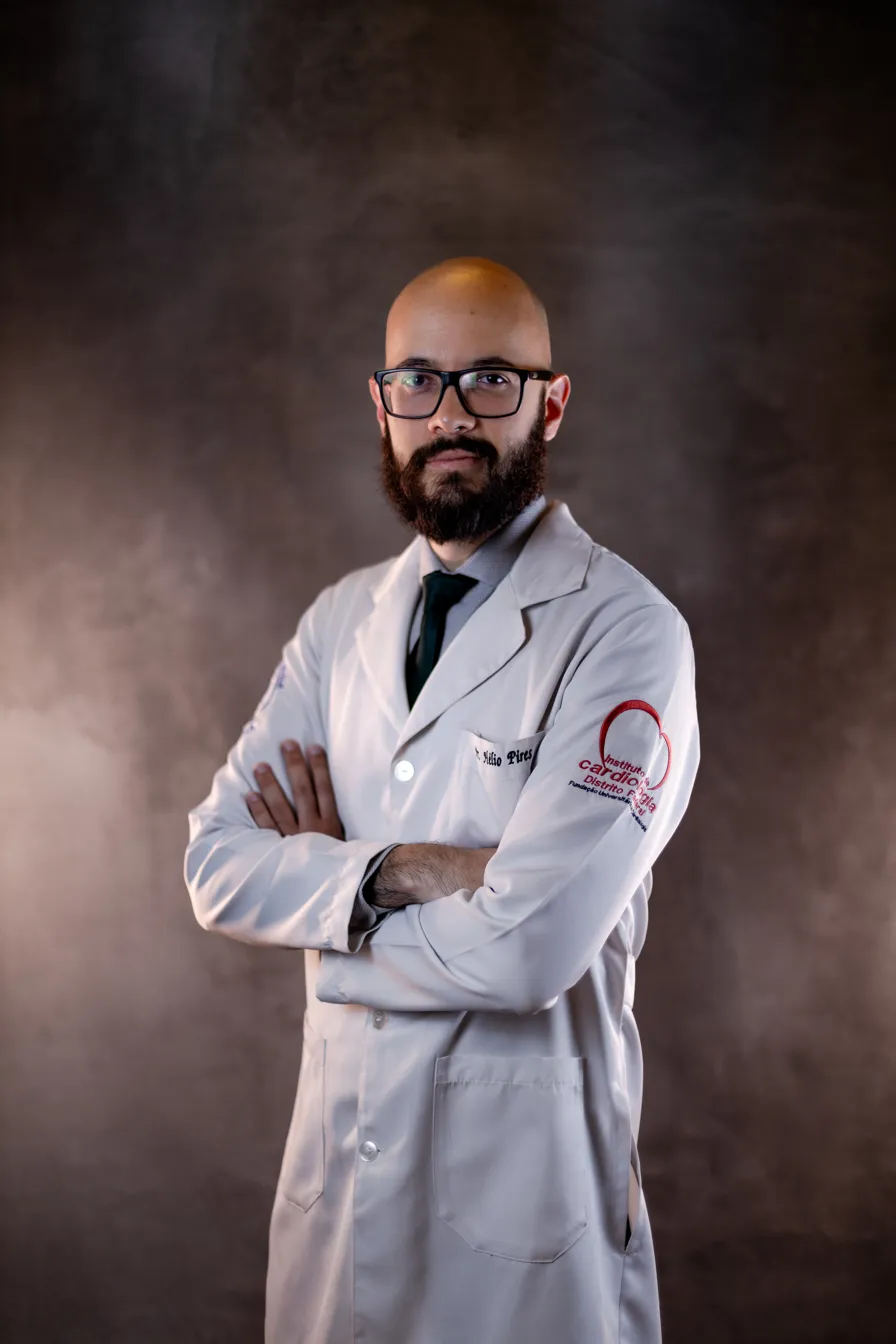 Dr. Hélio Pires, cardiologista